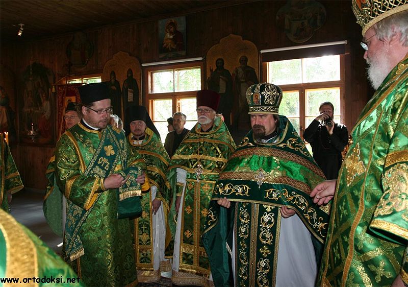 Tiedosto:Valamo vanha kirkko 1.jpg